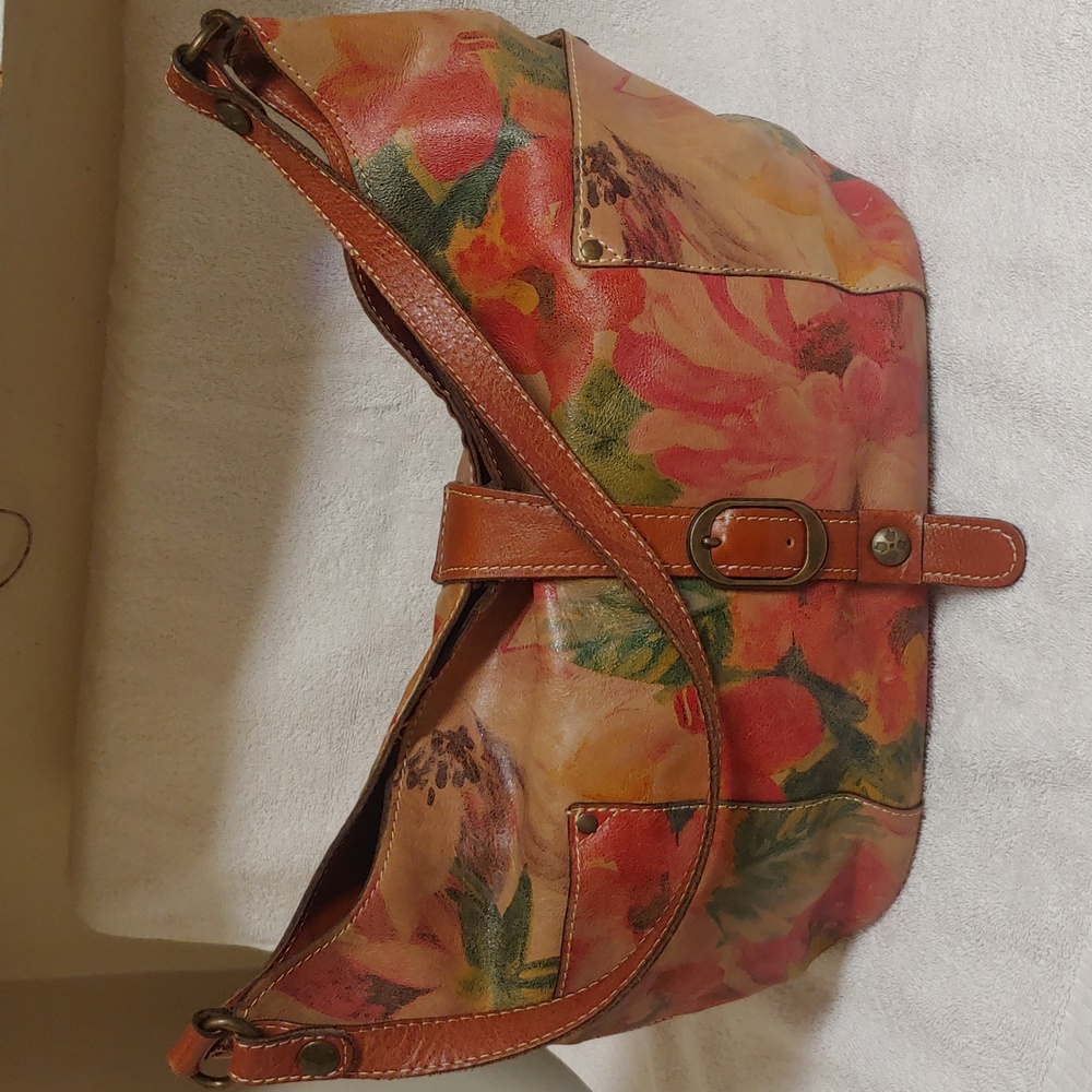 Patricia Nash. Large, Italian leather shoulder bag